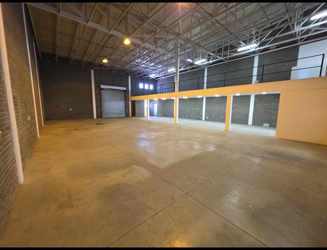 550M² WAREHOUSE TO LET IN STORMILL